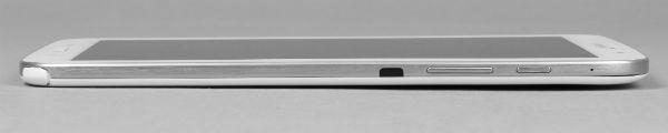 Правая грань планшета Samsung Galaxy Note 8.0