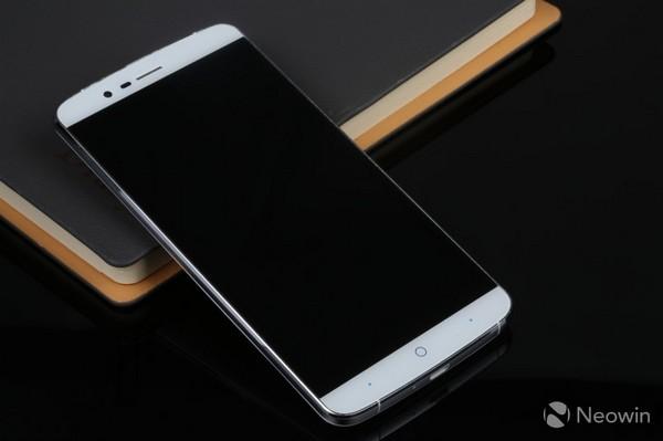 Elephone P8000