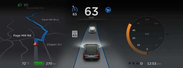 Владельцы Tesla Model S утверждают, что автопилот действительно учится и уже работает лучше