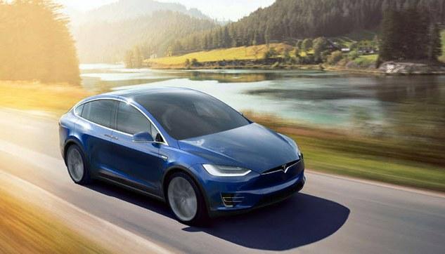 В Tesla Model X даже есть кнопка, включающая режим защиты от биологического оружия