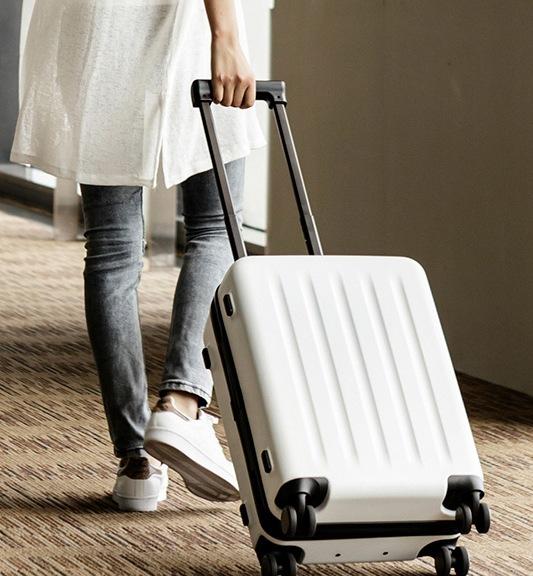 Xiaomi представила чемодан Mi Trolley