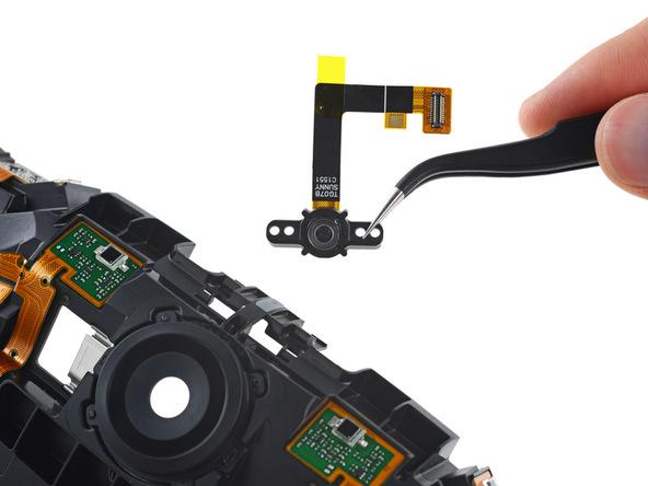 Шлем HTC Vive заработал у iFixit восемь баллов