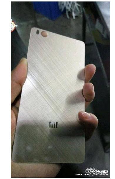 Появились фотографии задней панели смартфона Xiaomi Mi 5 