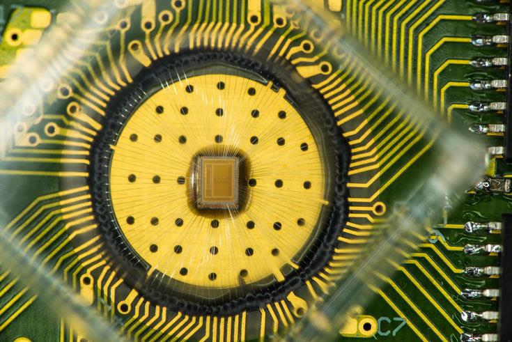 Специалисты IBM Research создали память PCM, способную хранить три бита в одной ячейке