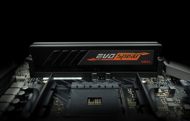 У модулей GEIL Evo Spear нет светодиодной подсветки