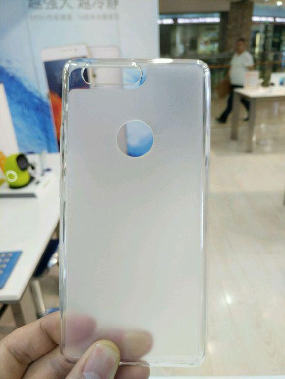 Криштиану Роналду рекламирует Nubia Z17 как «по-настоящему безрамочный смартфон» 