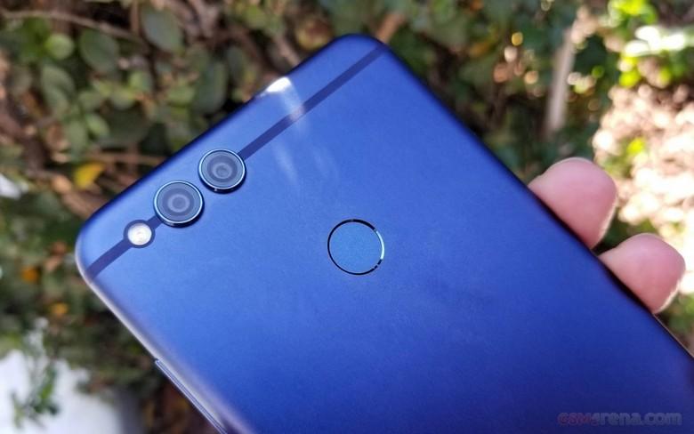 Huawei Honor 7X доступен со 128 ГБ памяти