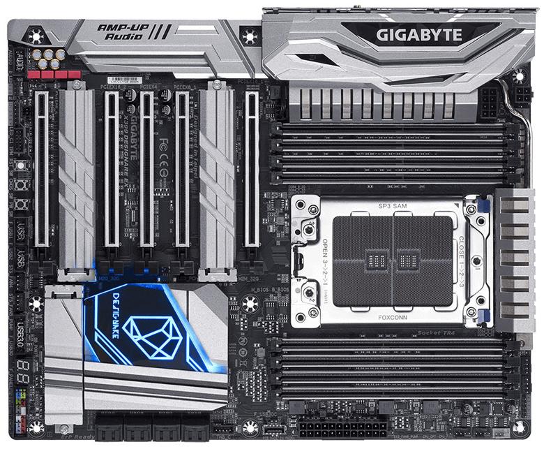 Системная плата Gigabyte X399 Designare EX типоразмера ATX оснащена пятью слотами PCIe 3.0 x16