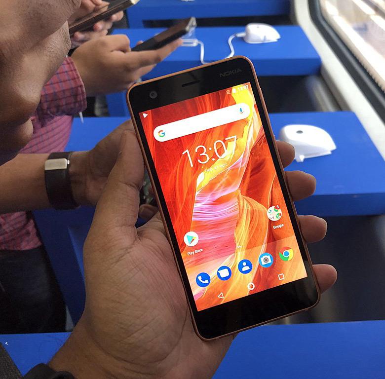 Смартфон Nokia 2 с пятидюймовым экраном стоит 99 евро