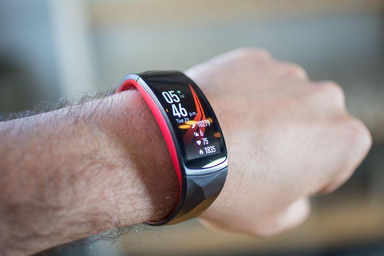 Apple не даёт использовать браслет Samsung Gear Fit2 Pro с iPhone