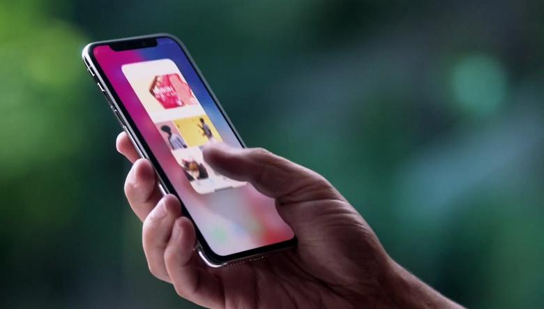 Стали известны новые подробности про iPhone X