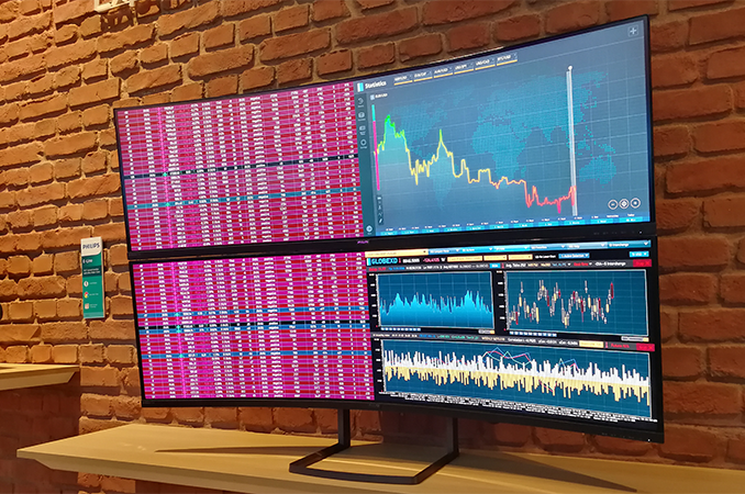 Монитор Philips 492P8 оценивается в 1080 долларов