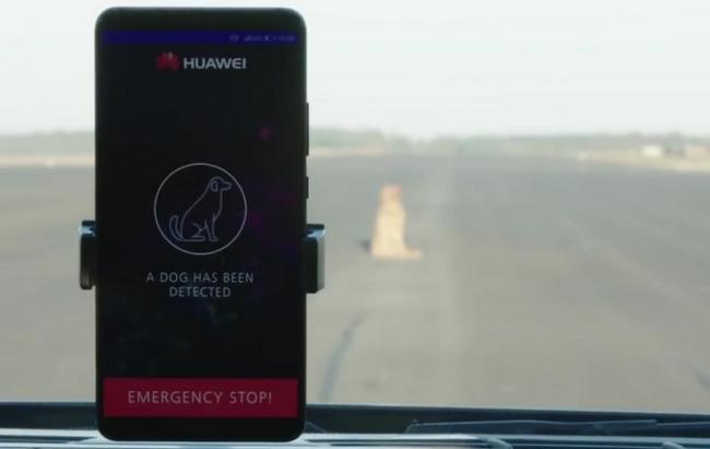 Смартфон Huawei Mate 10 Pro использовали для управления автомобилем Porsche Panamera
