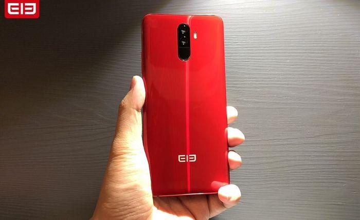 Смартфоны Elephone U и U Pro получили изогнутые дисплеи AMOLED, как у флагманов Samsung, поставщиком которых выступает BOE, фото 3