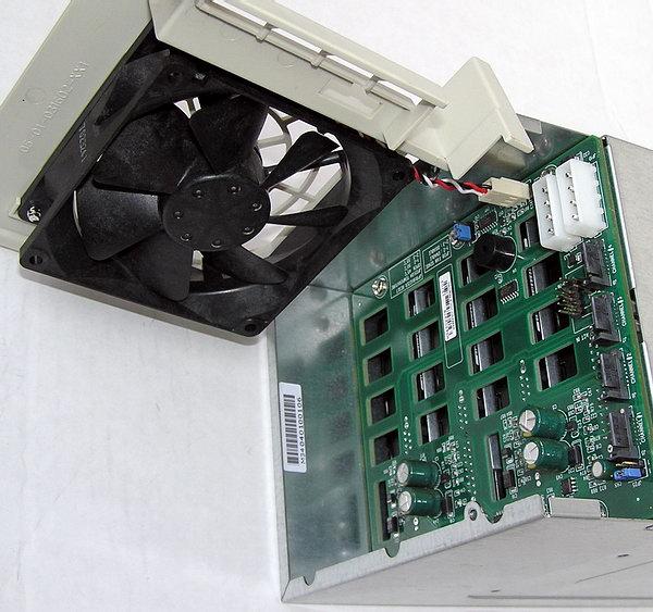 Adaptec Serial ATA RAID 2410SA Enclosure Kit, фото 20
