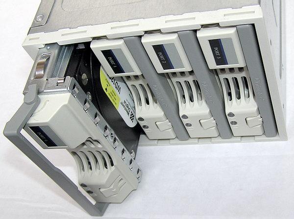 Adaptec Serial ATA RAID 2410SA Enclosure Kit, фото 15