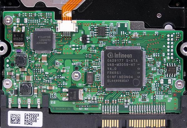 Hitachi Deskstar T7K250, фото 9
