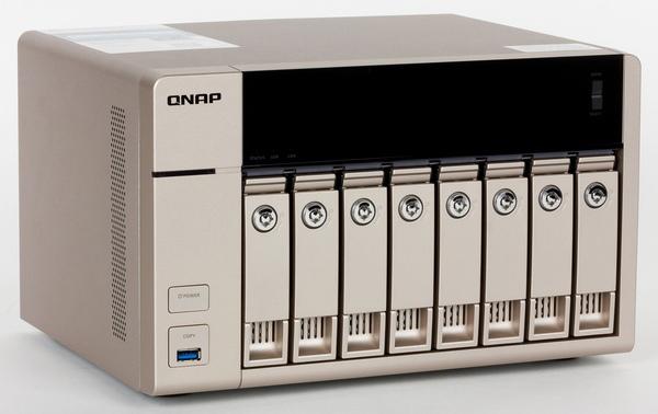 Внешний вид QNAP TVS-863+ Внешний вид QNAP TVS-863+