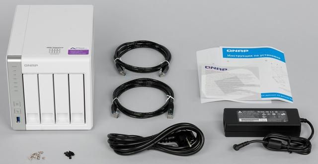 Комплект поставки QNAP D4