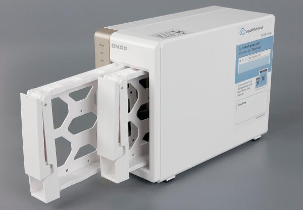 Конструкция QNAP TS-251 Конструкция QNAP TS-251