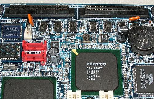 Maxtor Atlas 15K II против Seagate Cheetah 15K.4, фото 13