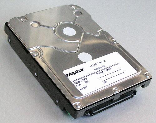 Maxtor Atlas 15K II против Seagate Cheetah 15K.4, фото 1