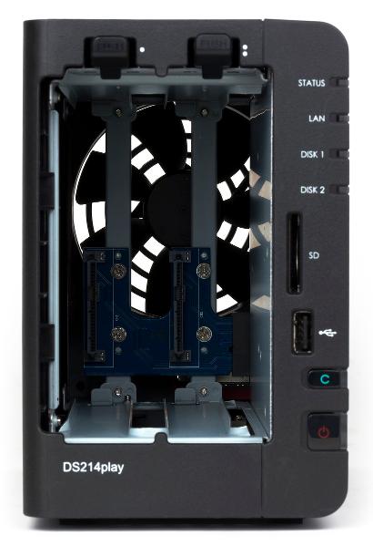 Внешний вид Synology DS214play Внешний вид Synology DS214play