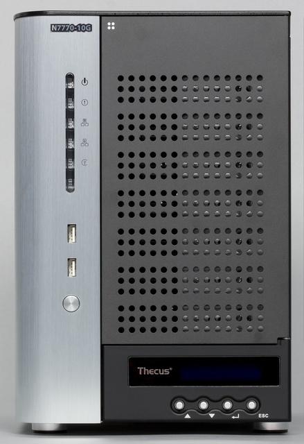 Внешний вид сетевого накопителя Thecus N7770-10G Внешний вид сетевого накопителя Thecus N7770-10G