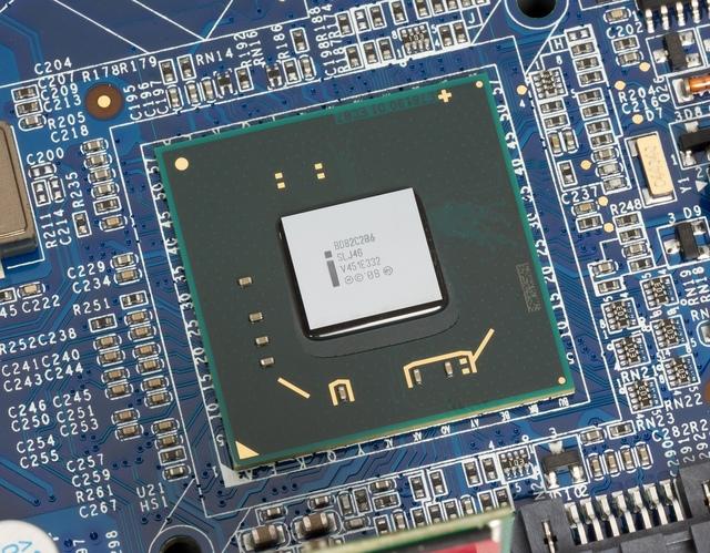 Конструкция сетевого накопителя Thecus N7770-10G Конструкция сетевого накопителя Thecus N7770-10G