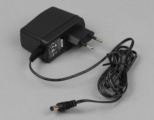 IP-камера TRENDnet TV-IP851: блок питания