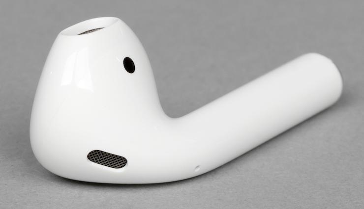 Беспроводные наушники Apple AirPods