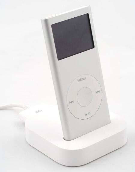Apple iPod nano второго поколения и его аксессуары, фото 1