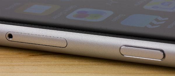 Нижняя грань iPhone 5c