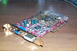 Обзор видеокарты Gigabyte MAYA AP128D-H3 Radeon 8500 Deluxe 300/600 MHz,128 МБ, фото 2