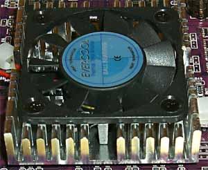 Yuan XpertVision Radeon 9000 и Radeon 9700 PRO, фото 20