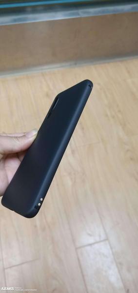 Meizu 16s получит новую компоновку камеры. Живые фото подтверждают расположение элементов на корпусе, фото 5
