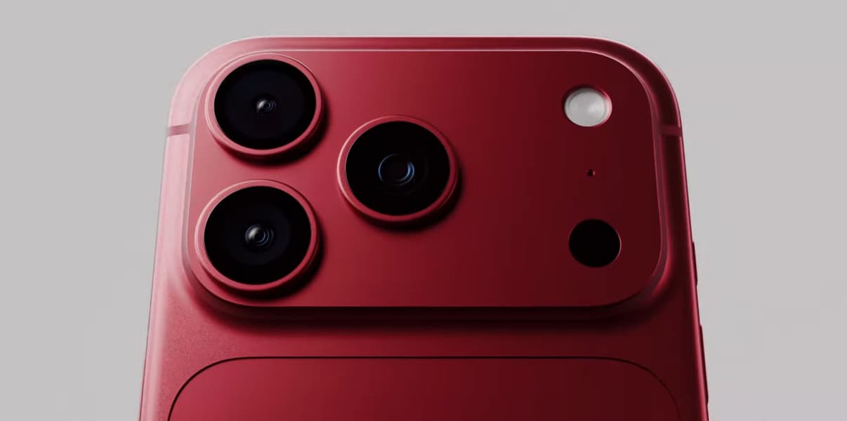 «Это iPhone 18 Pro». Известный инсайдер, с которым судится Apple, показал на видео iPhone 18 Pro в вишневом цвете и с совершенно новой «фишкой» камеры