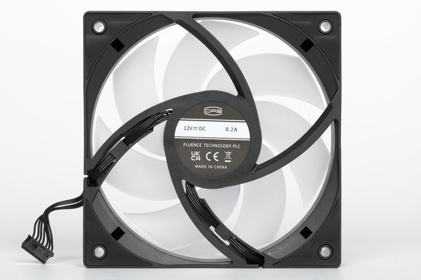 Радиатор СЖО PCCooler GT360M ARGB Display крупным планом