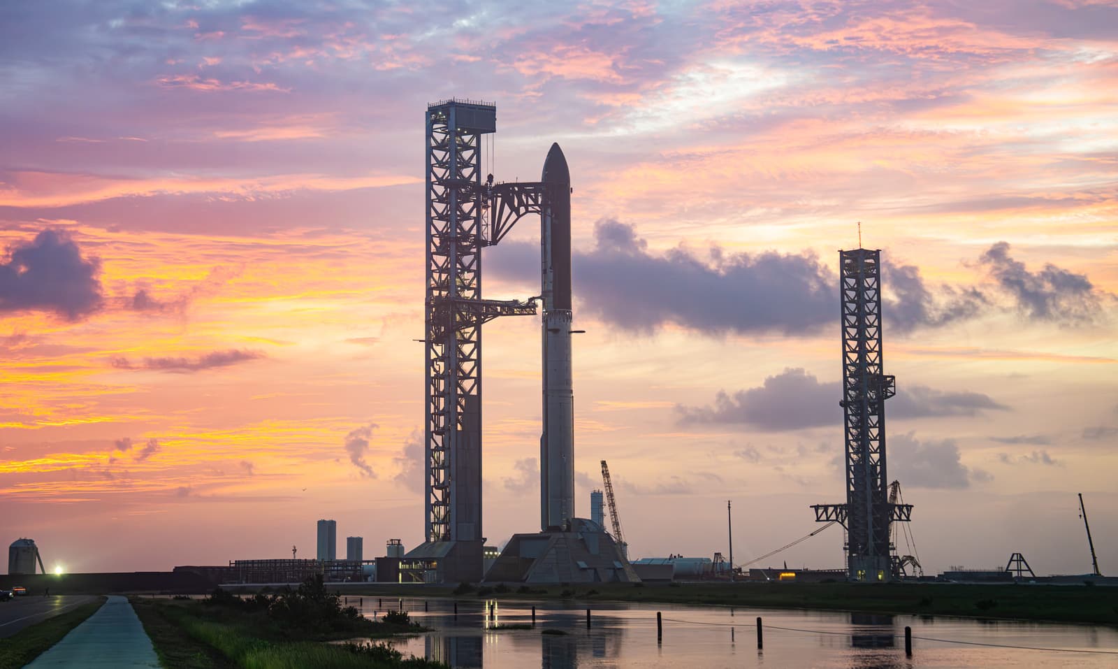 20 спутников Starlink V3 и работа над ошибками. SpaceX назвала дату запуска Starship