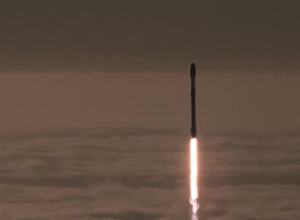 В шаге от рекорда: одна и та же ракета SpaceX Falcon 9 слетала в космос 35 раз