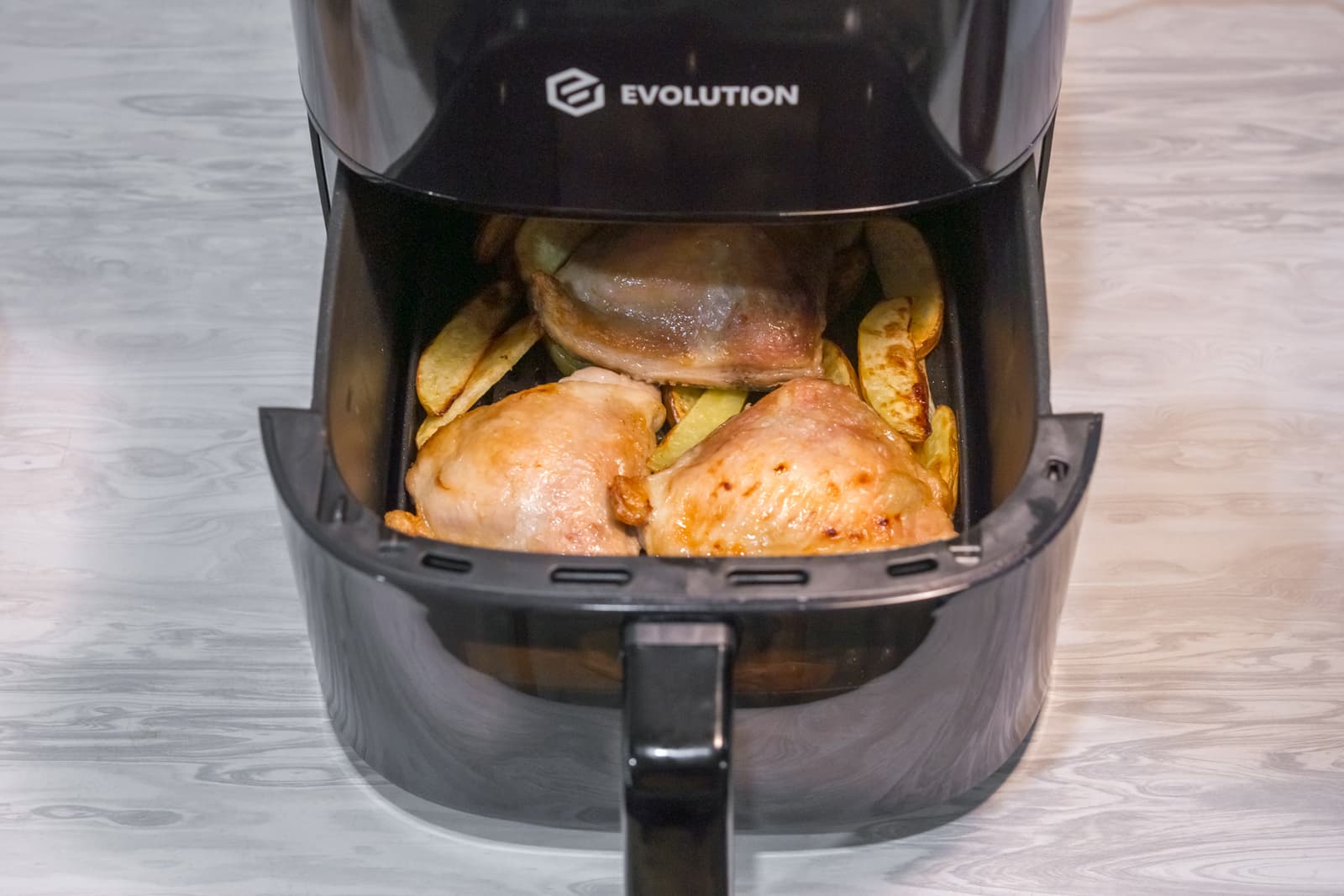 Обзор аэрофритюрницы Evolution Airo 8500TW