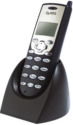 Беспроводной IP-телефон ZyXEL P-2000W уже доступен к заказу в России