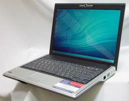 RoverBook Pro 450 — 14-дюймовый ноутбук на базе AMD Turion 64 X2