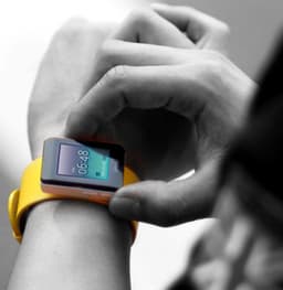Аксессуары к iriver S10 появятся в России не скоро
