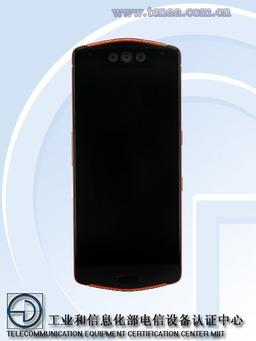 Meitu MP1801 стал первым в мире смартфоном с тройной фронтальной камерой, следующую такую модель выпустит Xiaomi?
