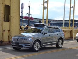 Uber возвращается к испытаниям беспилотных авто после трагического ДТП