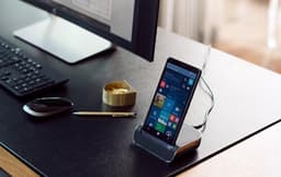 Microsoft более чем вдвое снизила цену на смартфон HP Elite x3