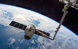 NASA потратит на доставку грузов к МКС на 400 млн долларов больше запланированного из-за SpaceX