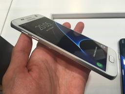 Названа новая дата выхода обновления Android 8.0 Oreo для смартфонов Samsung Galaxy S7 и S7 edge 