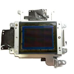 Датчик изображения камеры Nikon D850 изготовлен Sony, но Sony не может использовать такие же датчики в своих камерах